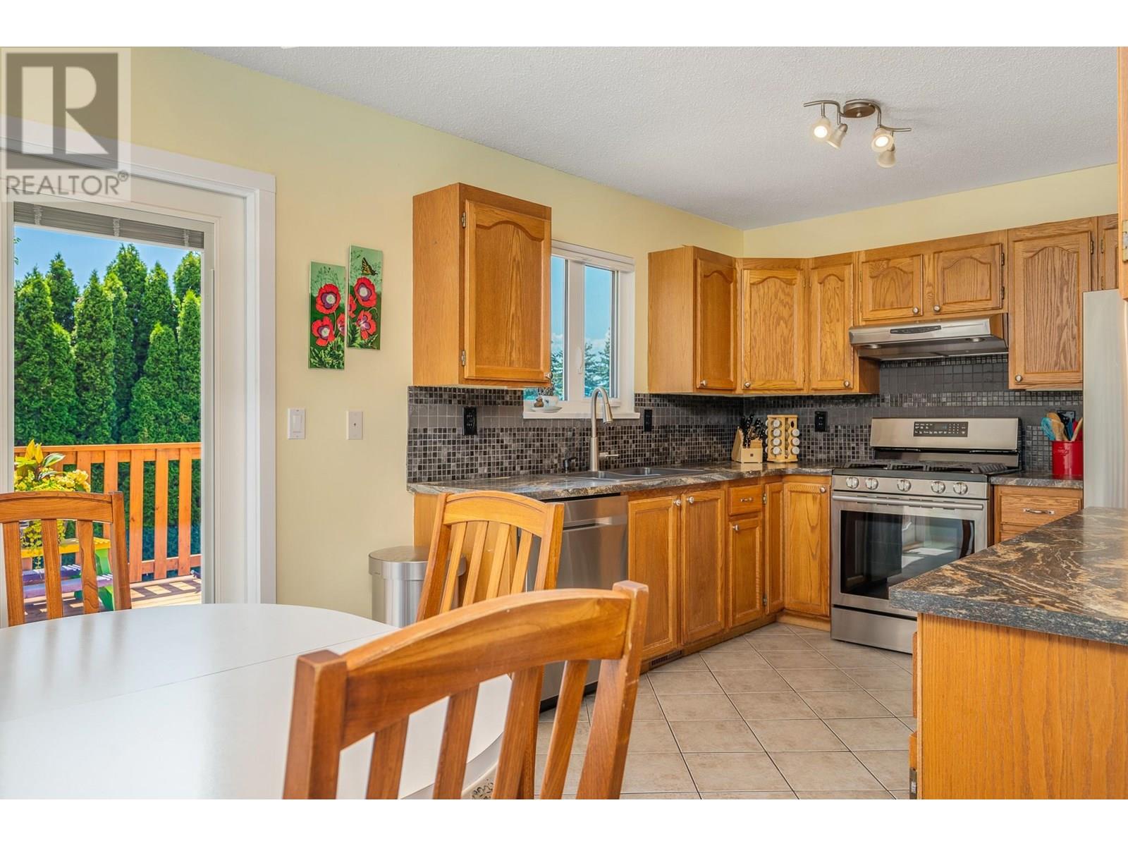 Property at 1750 Bighorn Road image 5