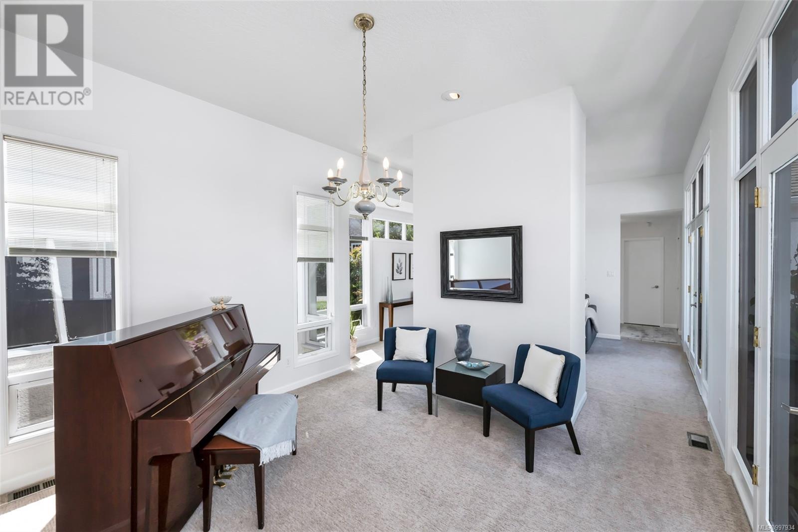Property at 4216 Wakefield Pl image 3