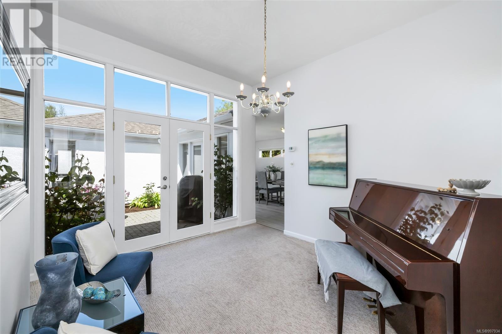 Property at 4216 Wakefield Pl image 2
