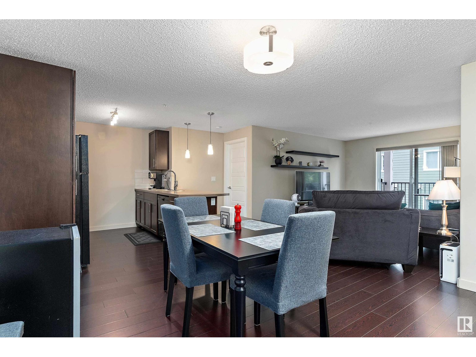 Property at #238 6076 SCHONSEE WY NW NW image 2