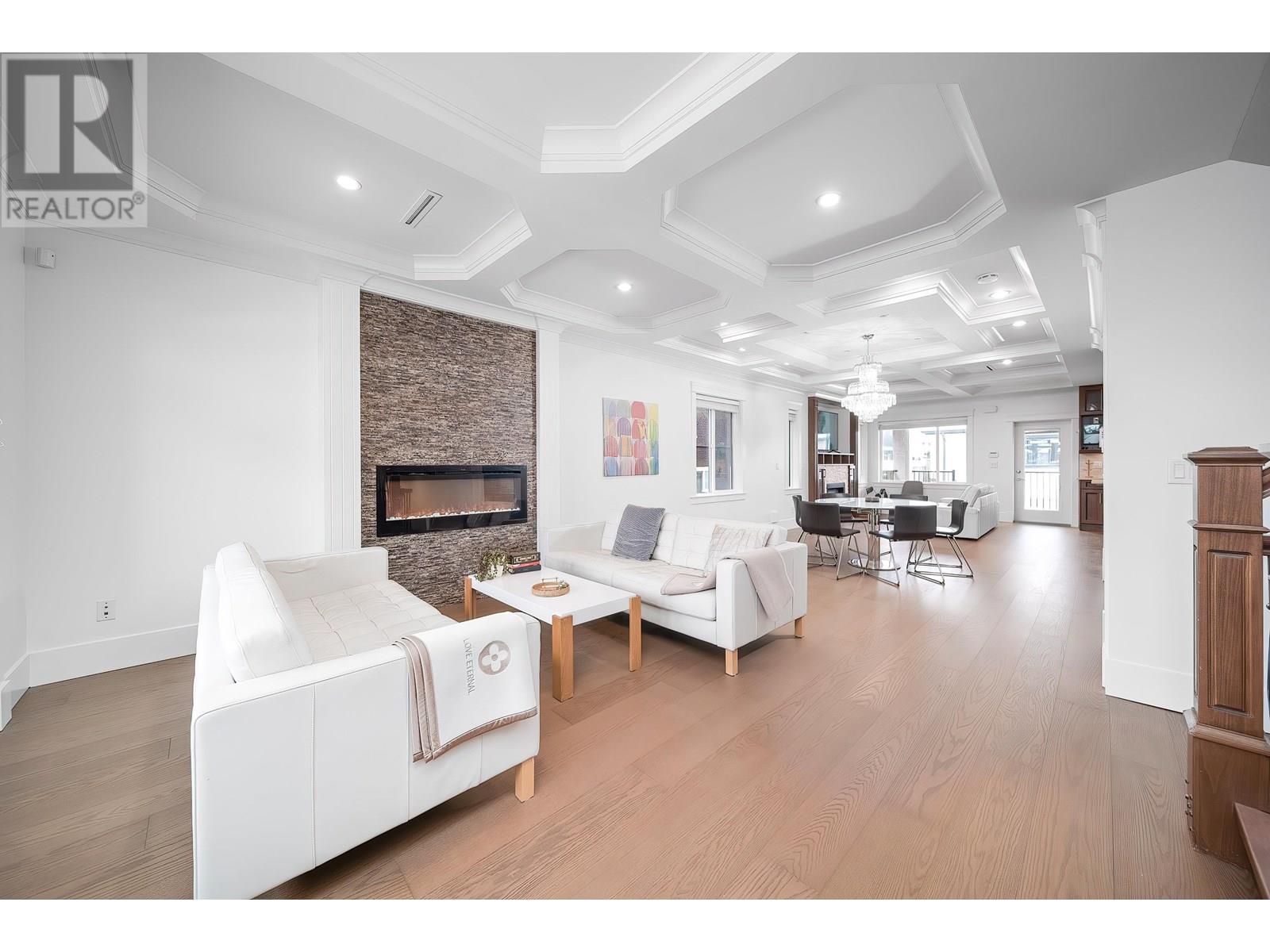 Property at 4747 UNION STREET image 4