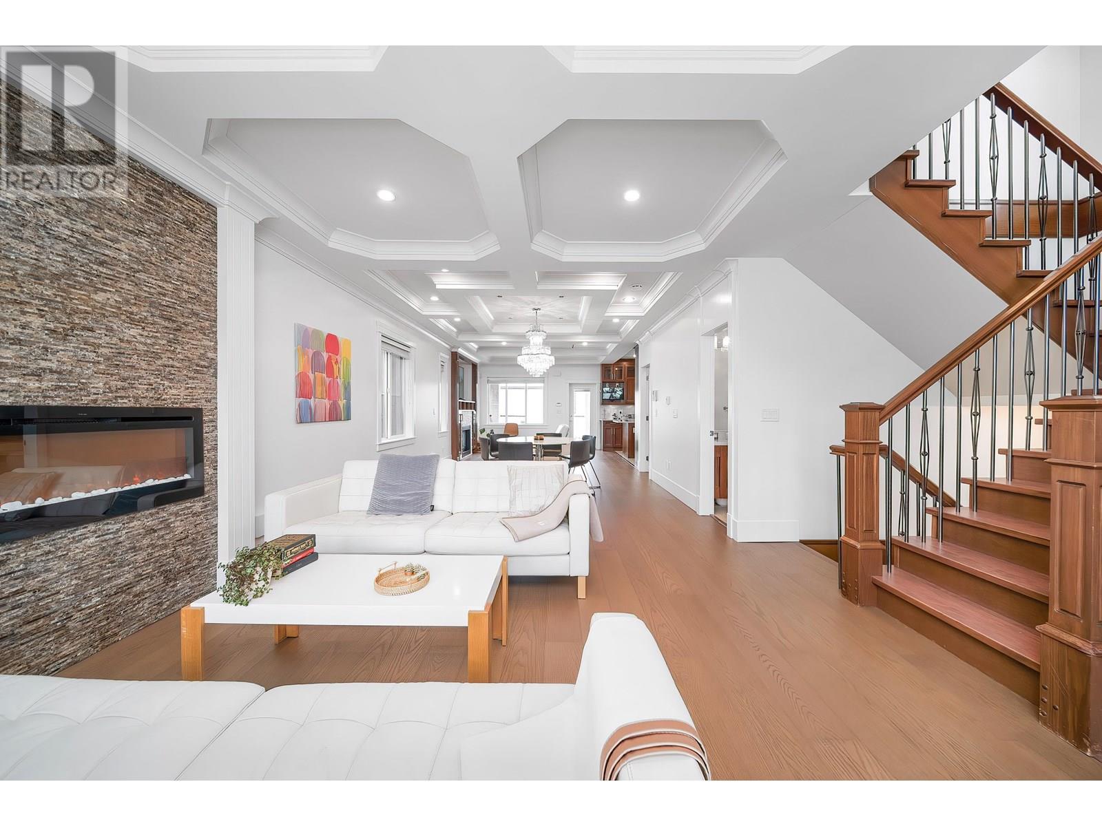 Property at 4747 UNION STREET image 5