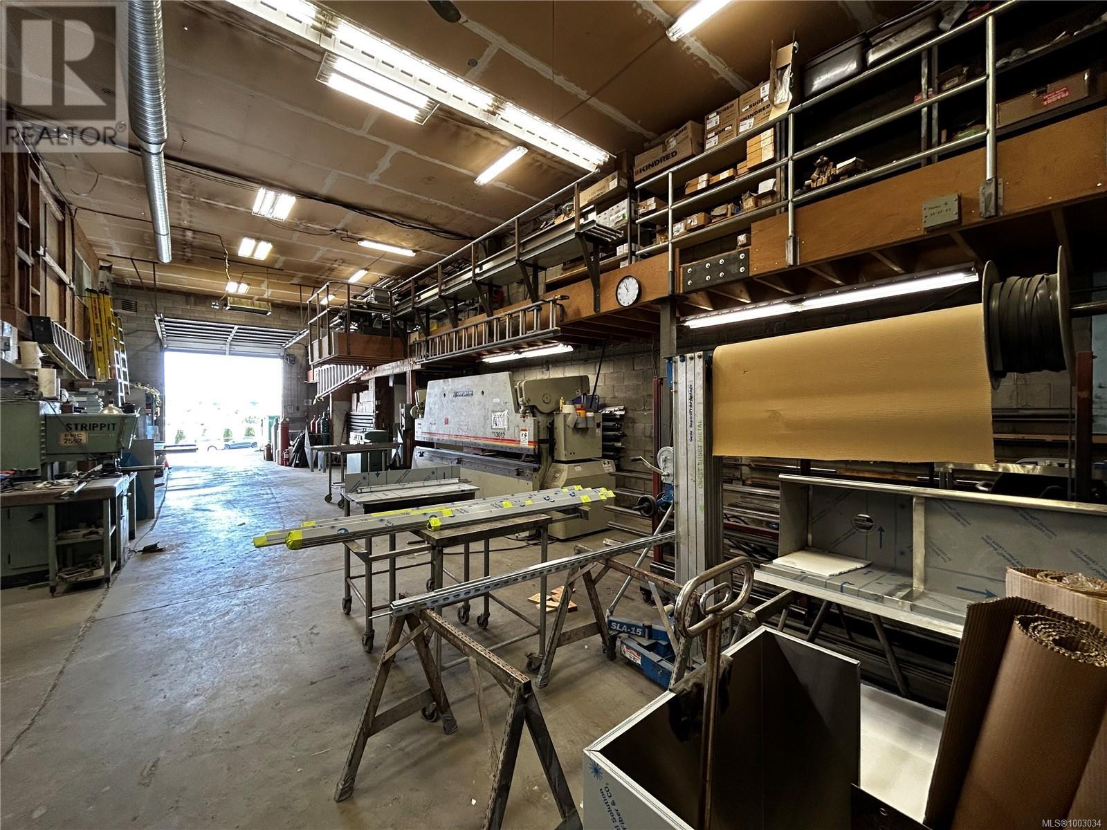 487 Burnside Rd E, Victoria, British Columbia  V8T 2X3 - Photo 20 - 1003034