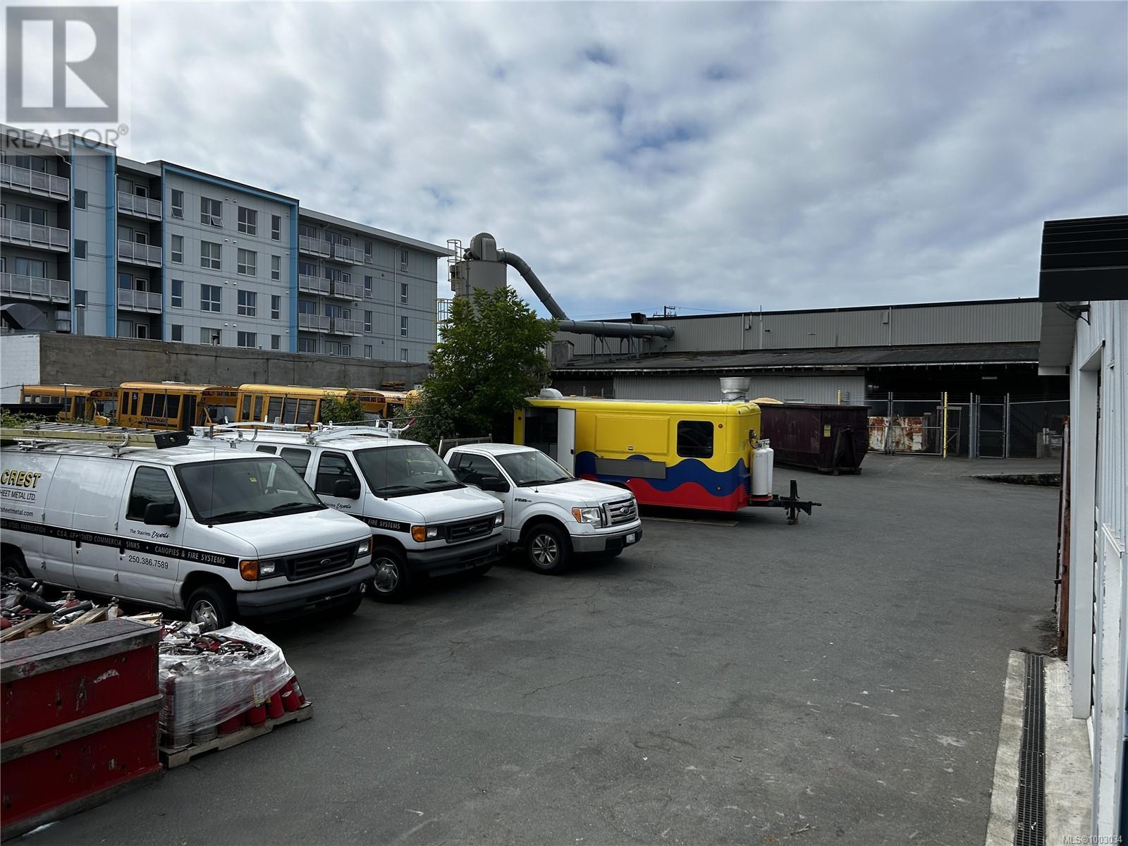 487 Burnside Rd E, Victoria, British Columbia  V8T 2X3 - Photo 35 - 1003034