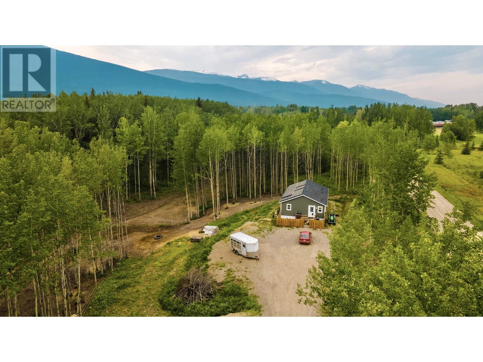 455 HORSESHOE LAKE ROAD, McBride, British Columbia
