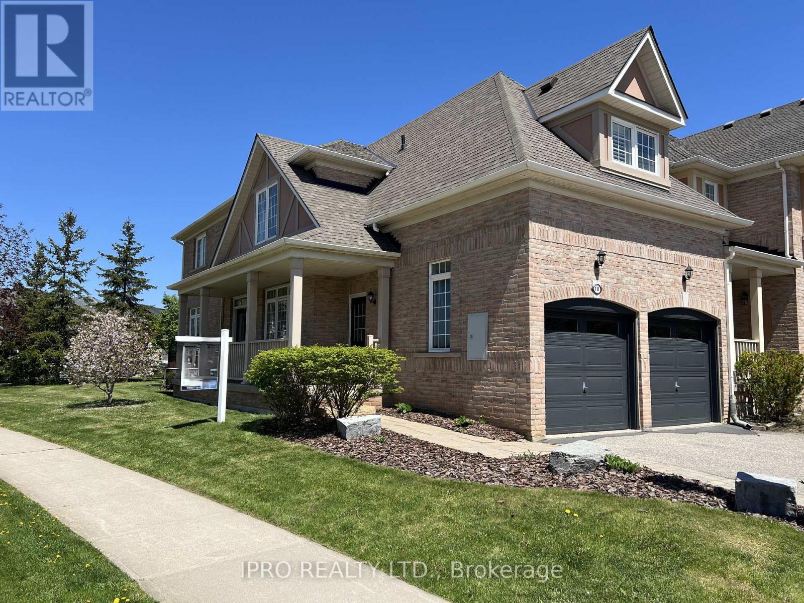 Property at 18 - 2295 ROCHESTER CIRCLE image 1