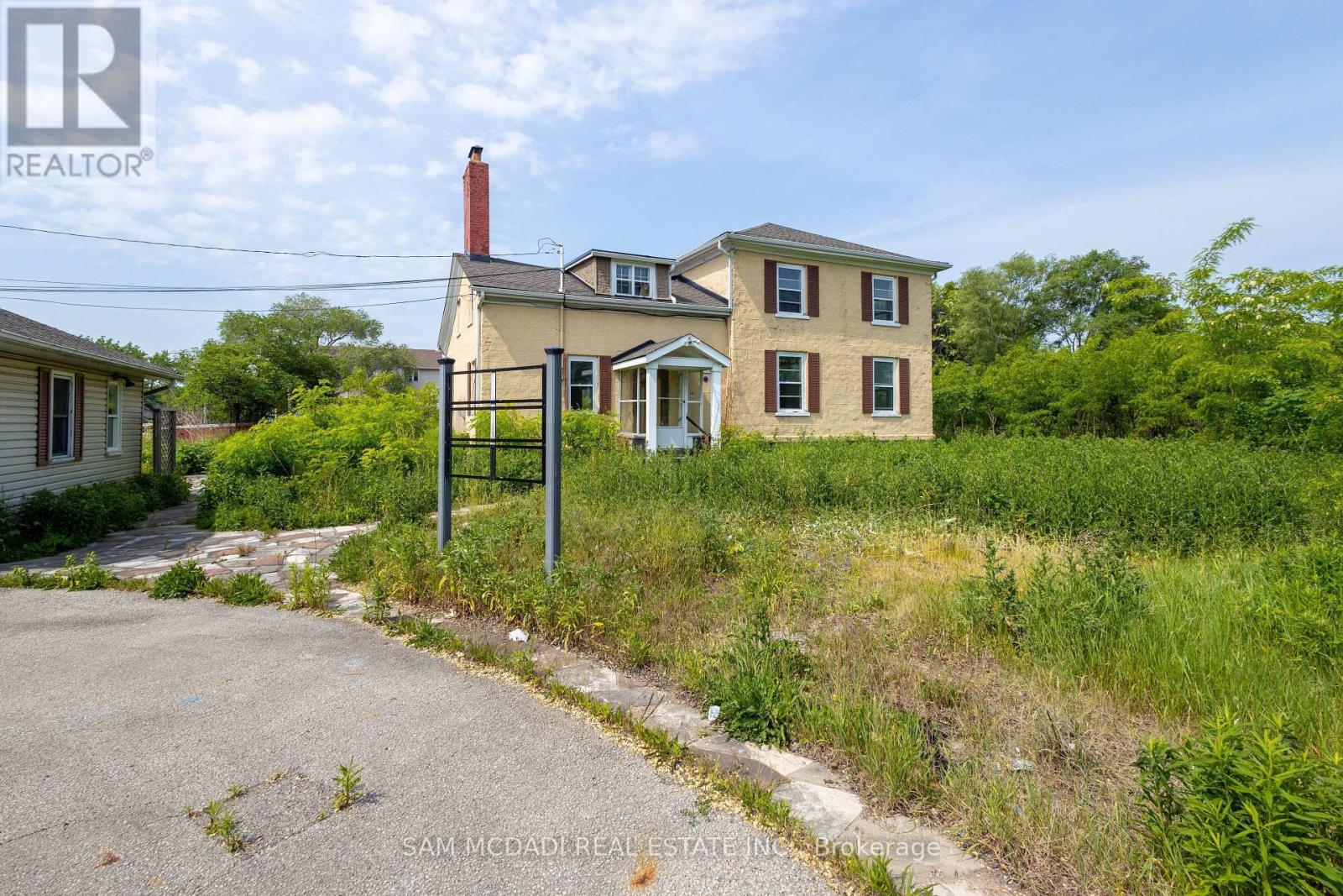 2477 Queensway Drive, Burlington (Freeman), Ontario  L7R 3R9 - Photo 1 - W12224834