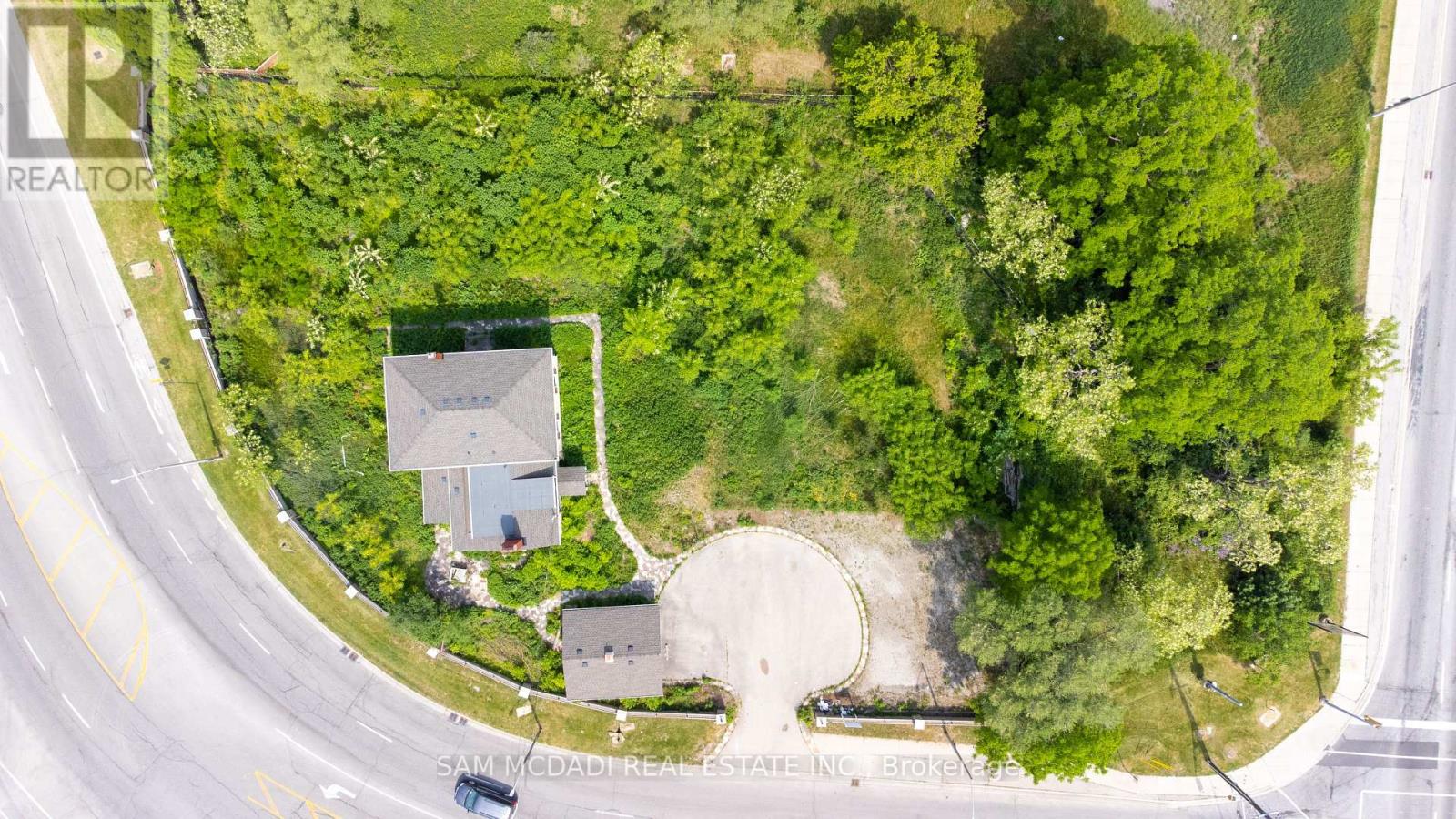 2477 Queensway Drive, Burlington (Freeman), Ontario  L7R 3R9 - Photo 10 - W12224834