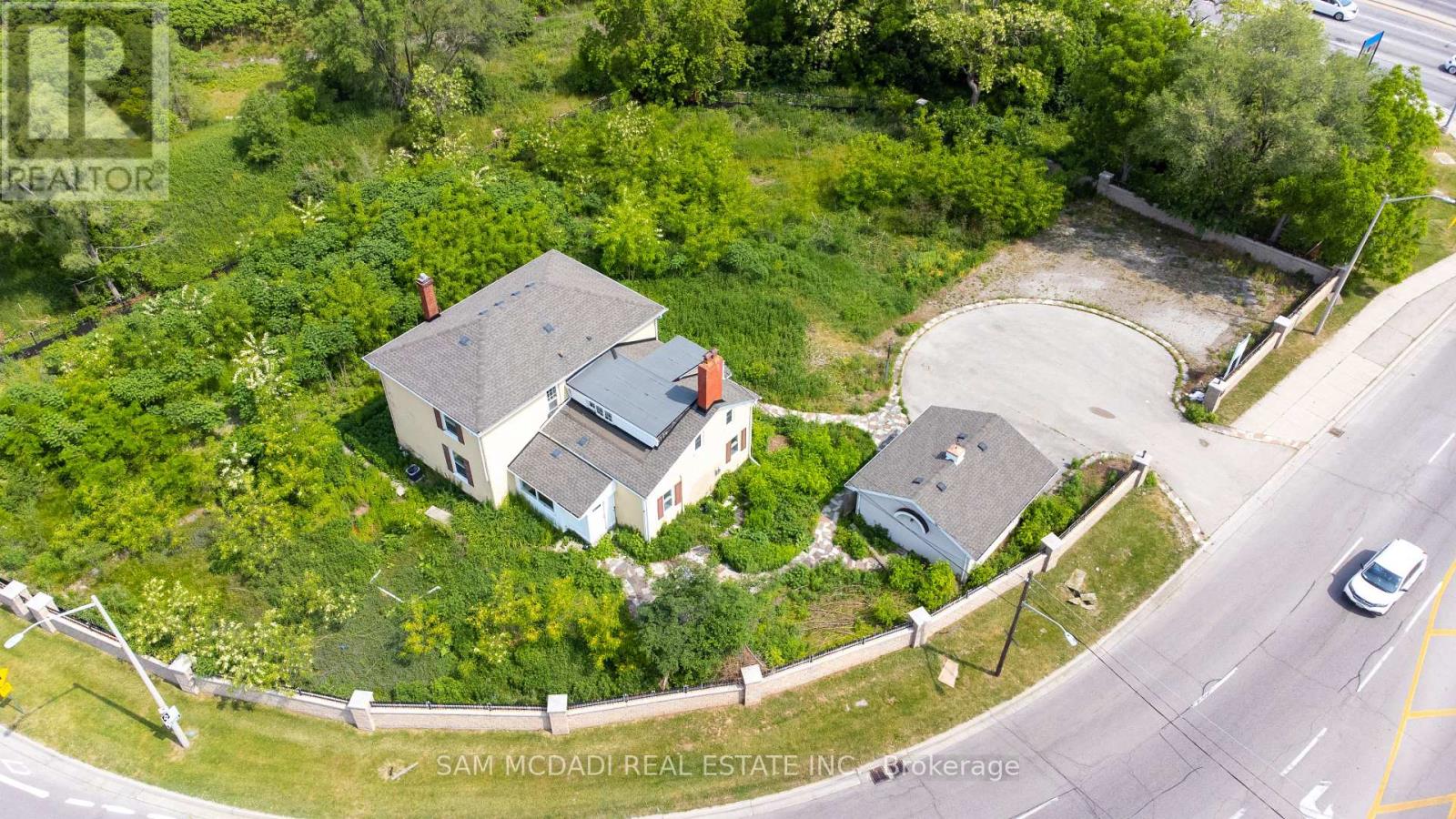 2477 Queensway Drive, Burlington (Freeman), Ontario  L7R 3R9 - Photo 13 - W12224834