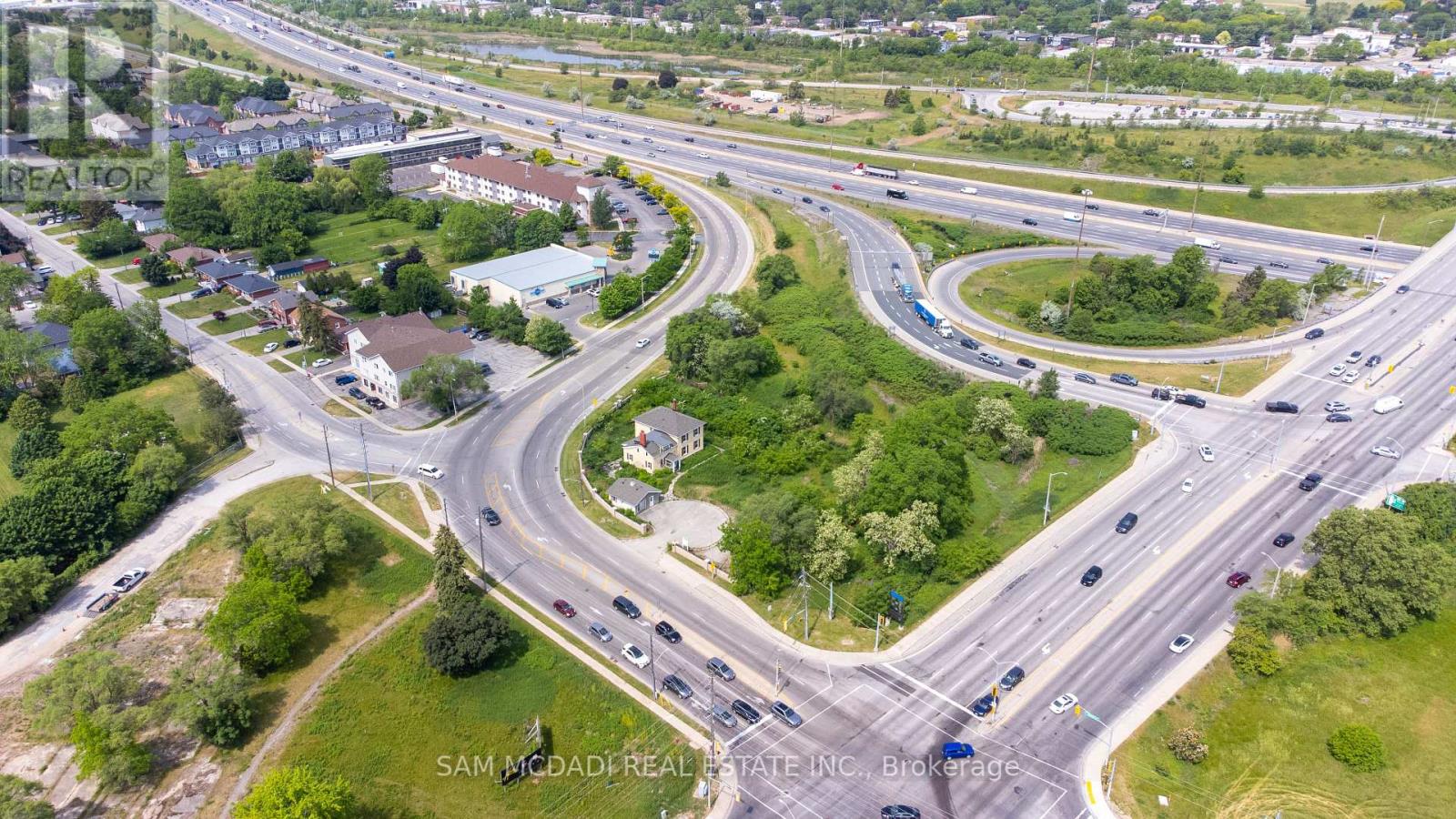 2477 Queensway Drive, Burlington (Freeman), Ontario  L7R 3R9 - Photo 6 - W12224834