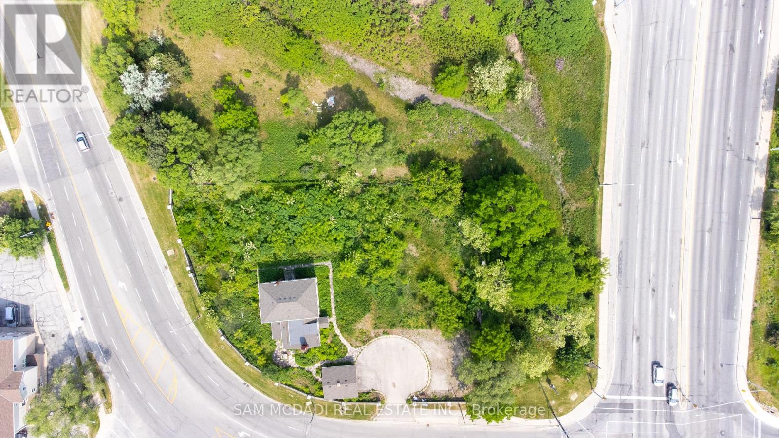2477 Queensway Drive, Burlington (Freeman), Ontario  L7R 3R9 - Photo 9 - W12224834