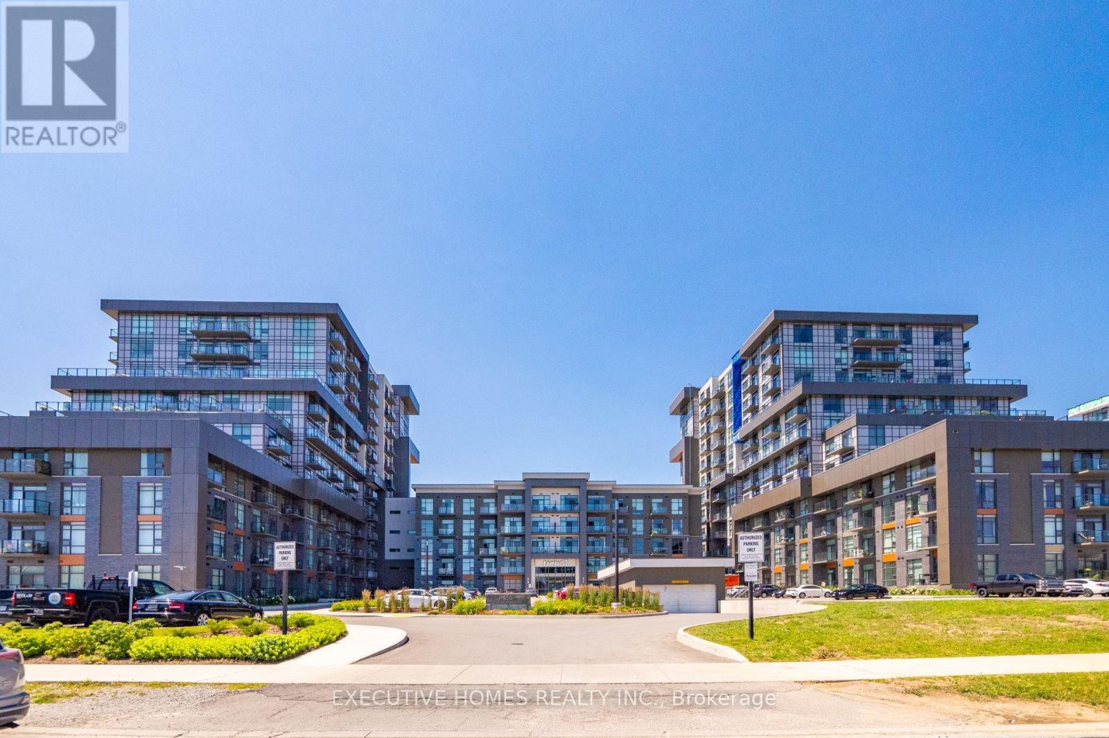 Property at 310 - 450 DUNDAS STREET E image 2
