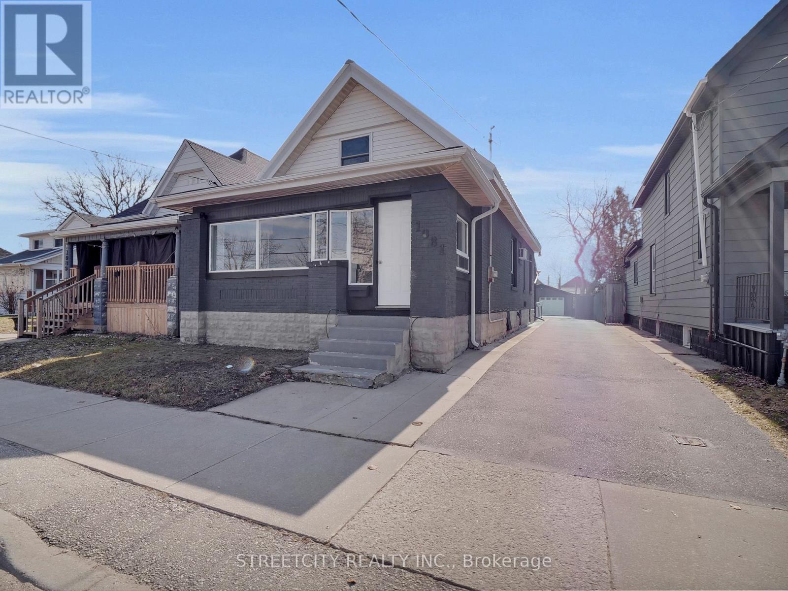 Property at 1081 FLORENCE STREET image 2