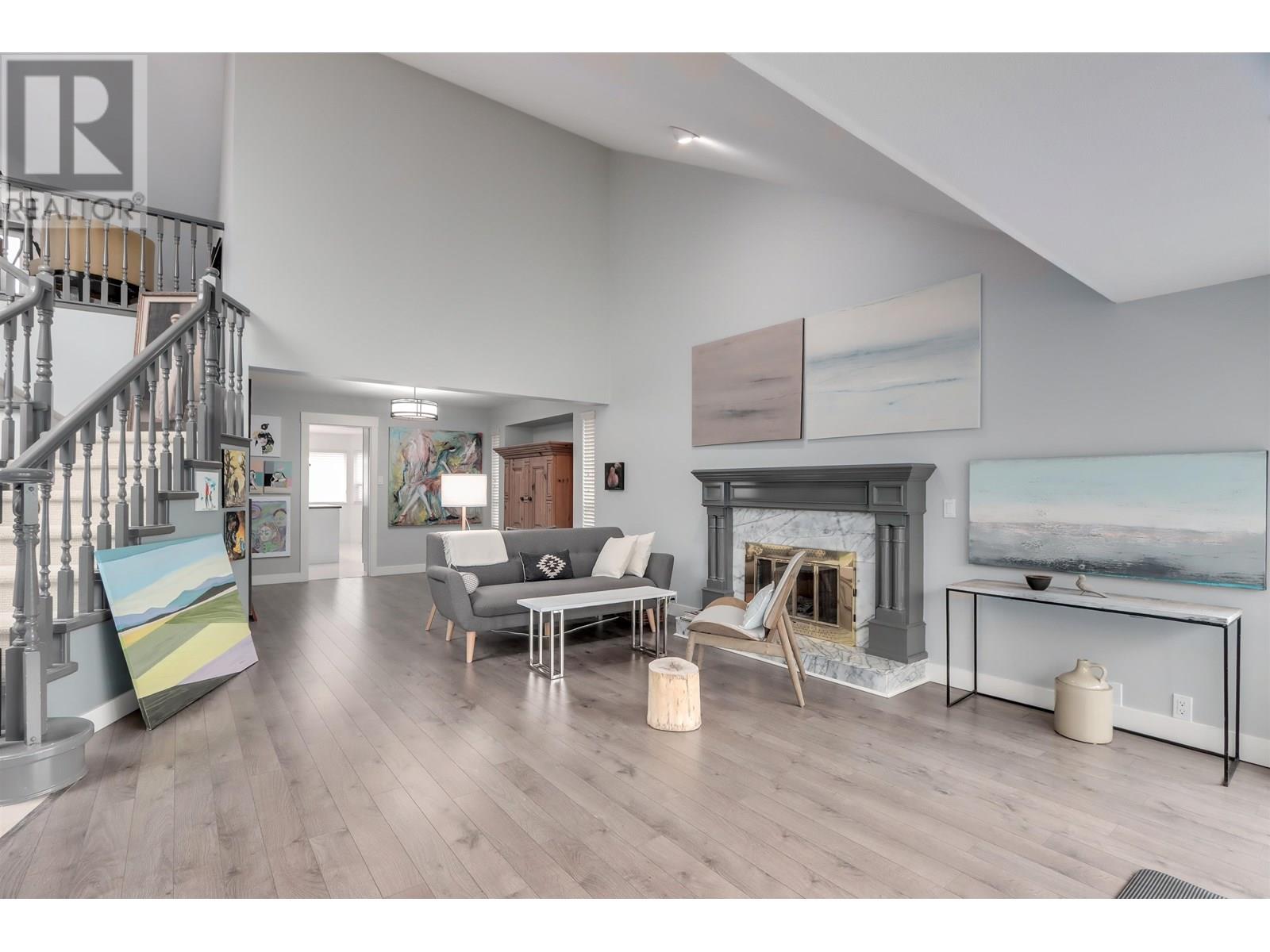 Property at 10460 SOUTHGATE ROAD image 4
