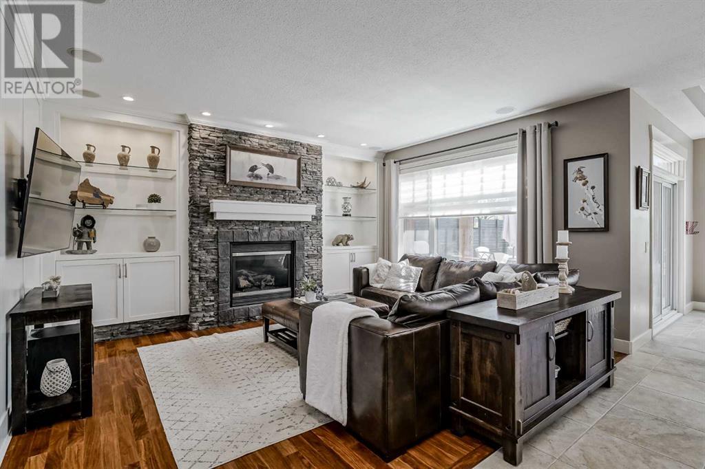 Property at 36 Cranleigh Court SE image 3
