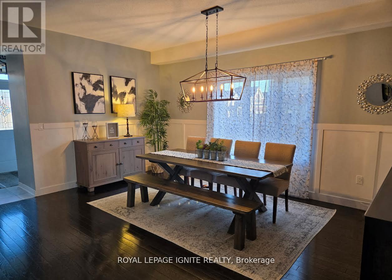 Property at 170 GOLD PARK GATE image 3