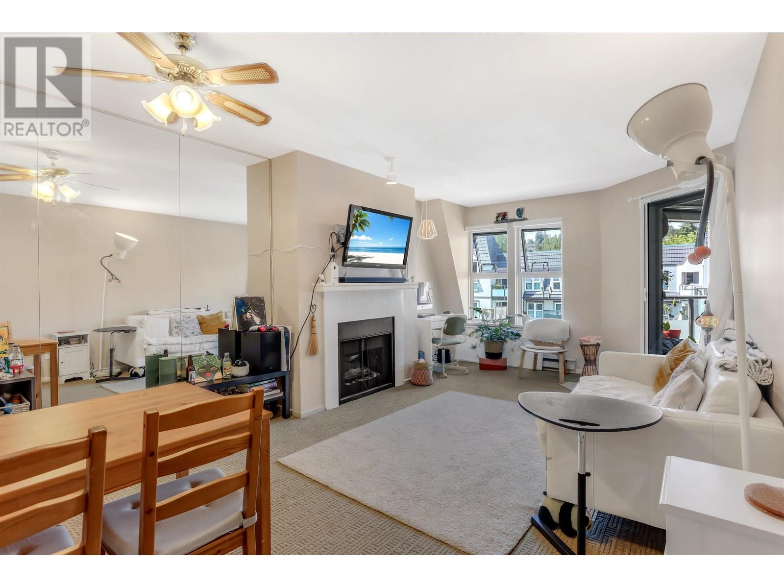 323 98 Laval Street, Coquitlam, British Columbia  V3K 6S9 - Photo 3 - R3003278