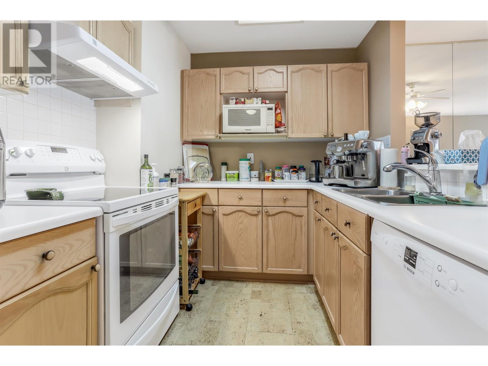 323 98 Laval Street, Coquitlam, British Columbia  V3K 6S9 - Photo 12 - R3003278