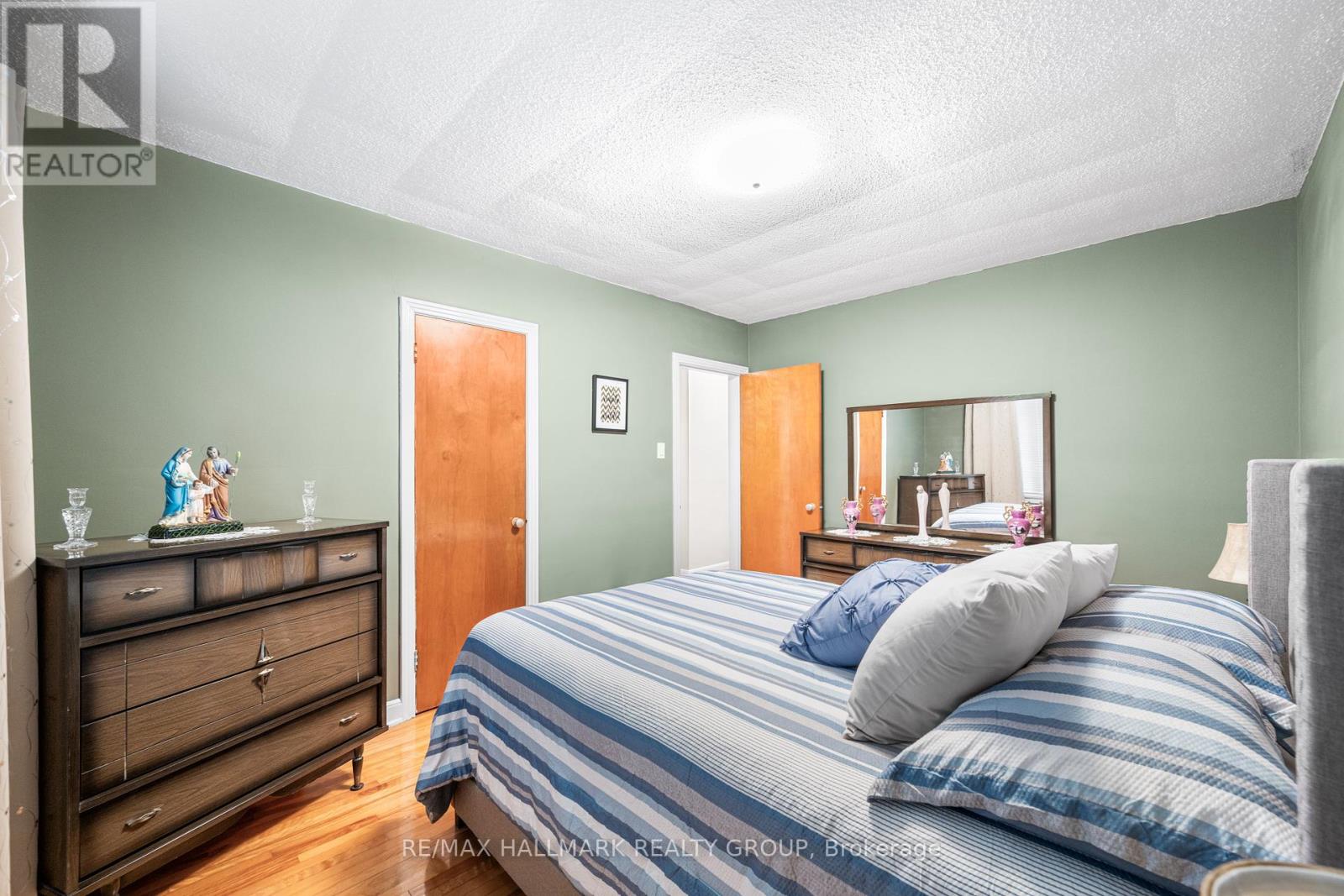 141 Dahlia Avenue, Ottawa, Ontario  K1H 6G1 - Photo 18 - X12224910