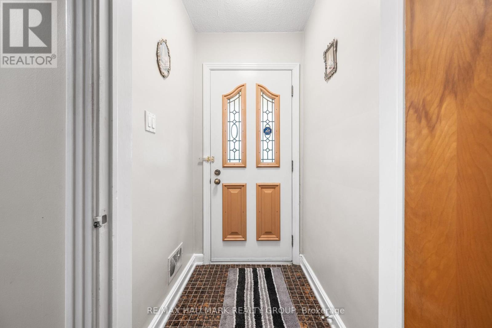 Property at 141 DAHLIA AVENUE image 3