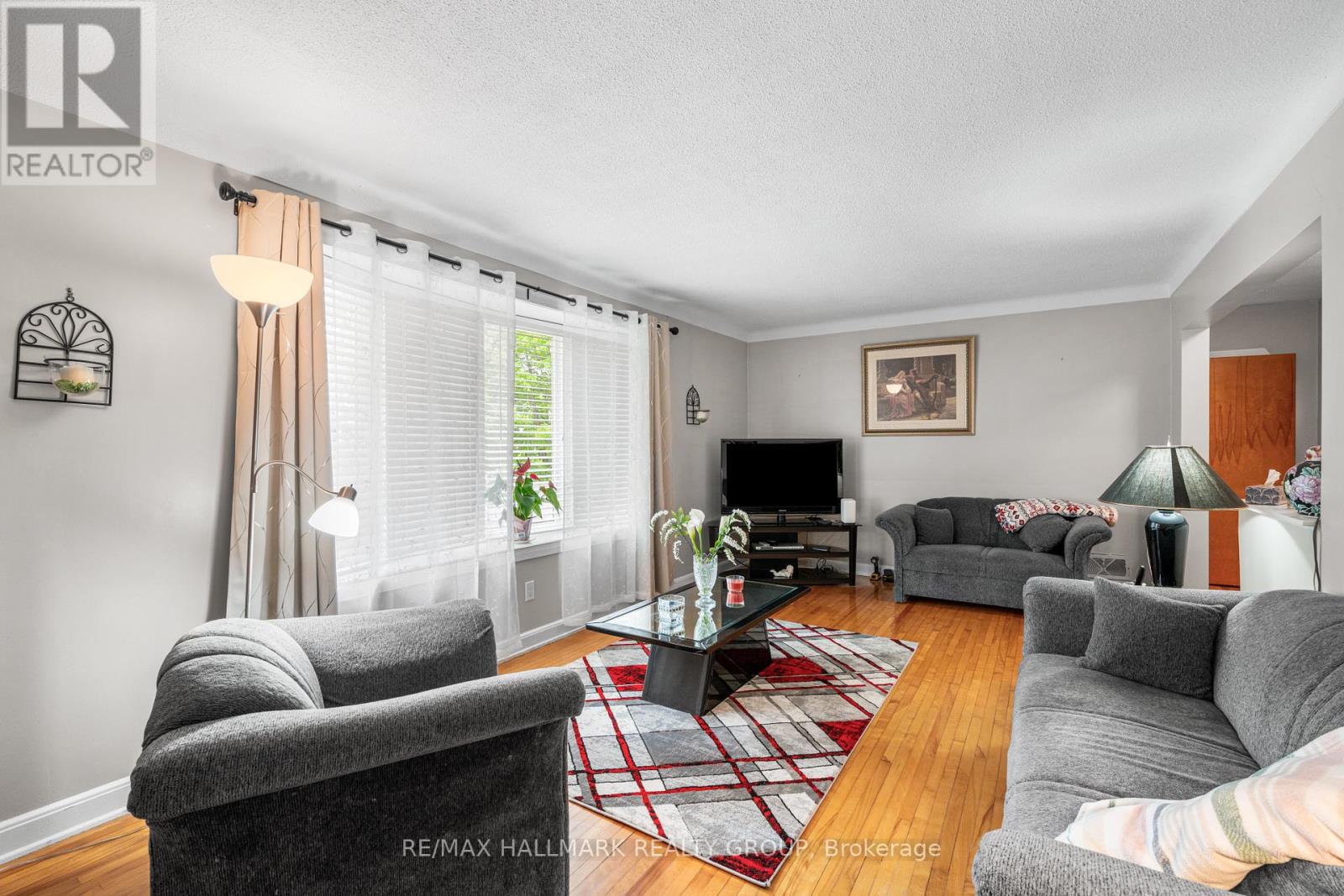 141 Dahlia Avenue, Ottawa, Ontario  K1H 6G1 - Photo 6 - X12224910