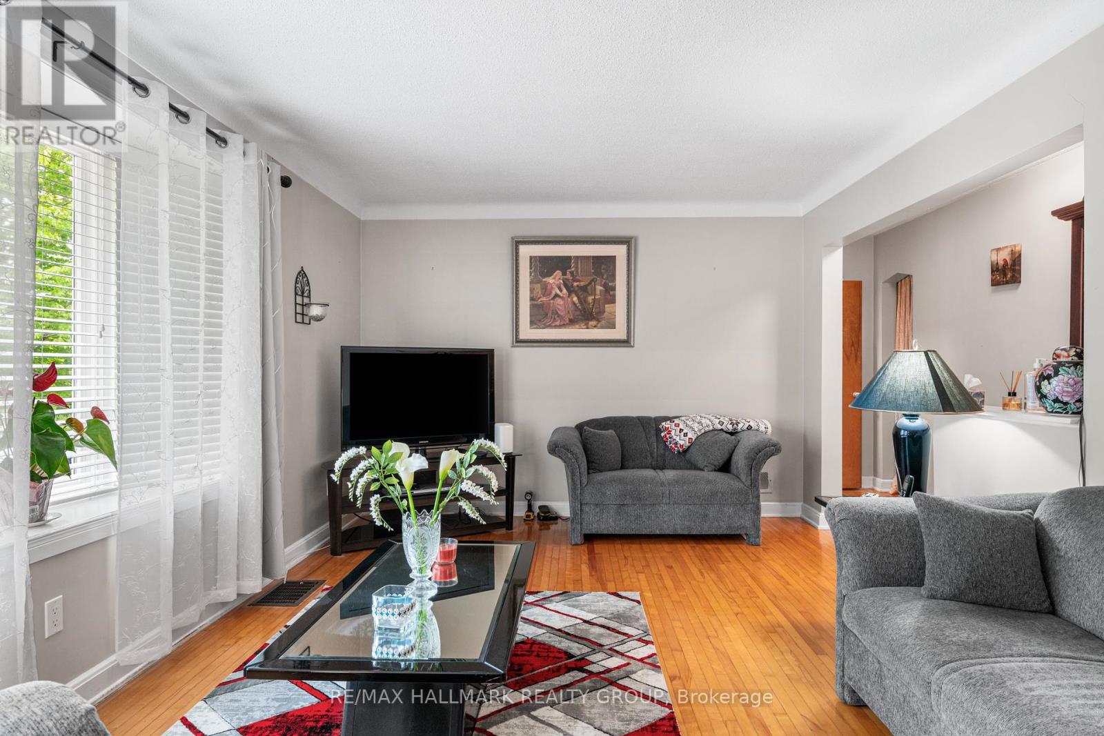 141 Dahlia Avenue, Ottawa, Ontario  K1H 6G1 - Photo 8 - X12224910