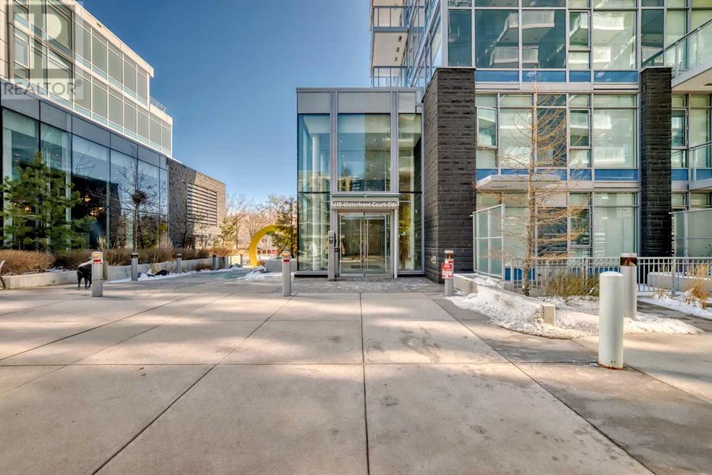 Property at 807, 118 Waterfront Court SW image 1