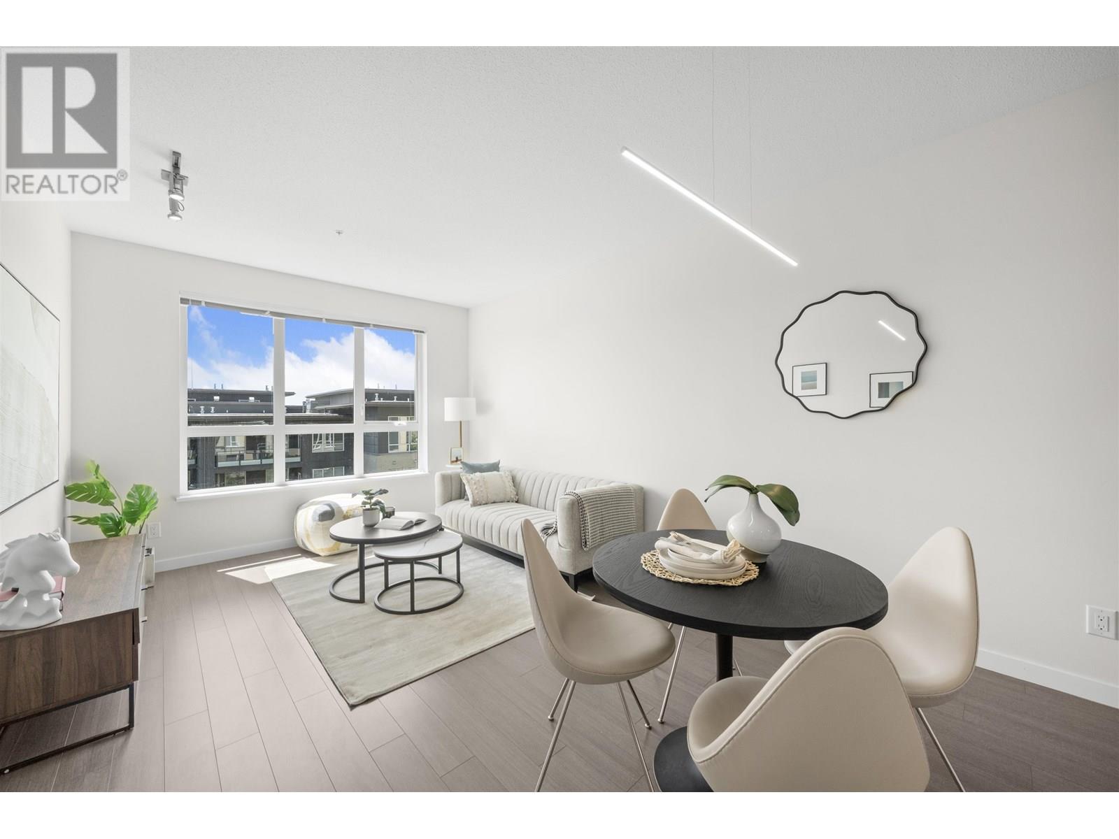 308 9168 SLOPES MEWS, burnaby, British Columbia V5A0E4