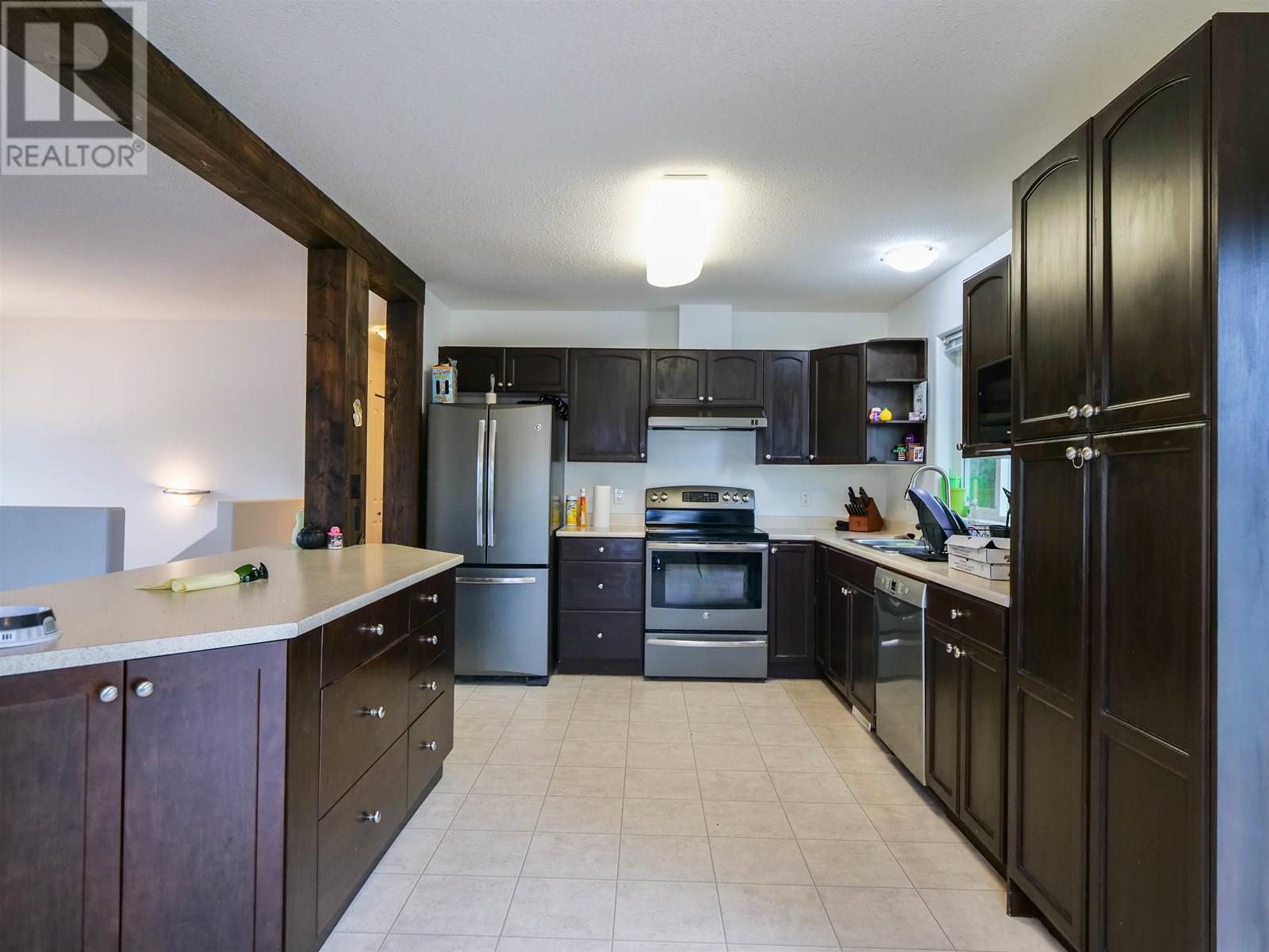 Property at 700 NADEAU STREET image 3