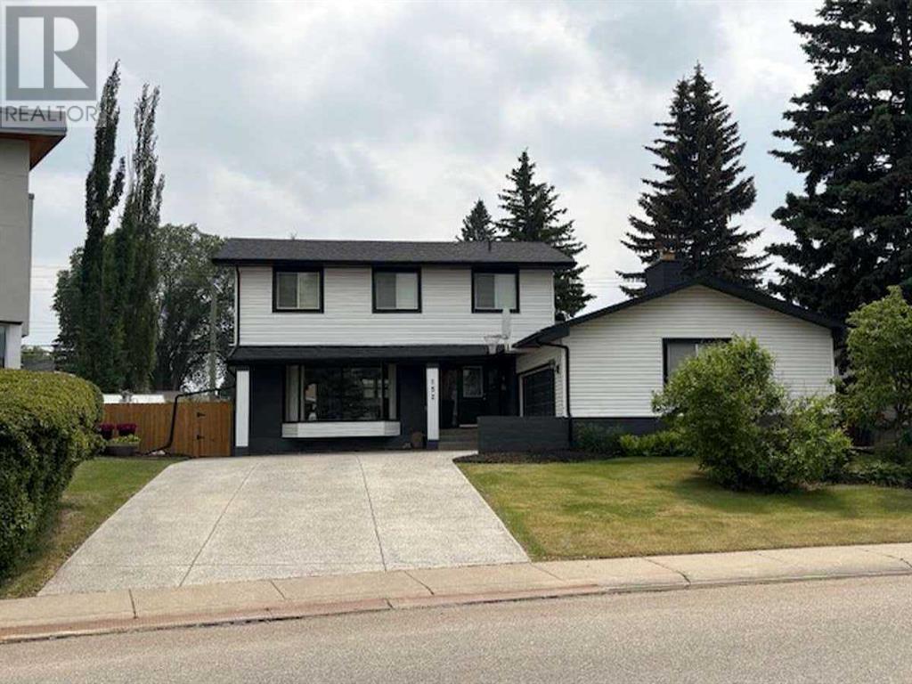 Property at 152 Lake Linnet Close SE image 1