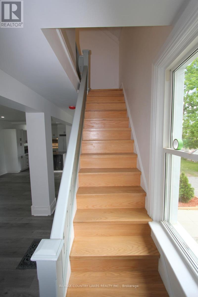 18 John Street, Kawartha Lakes, Ontario  K0M 2B0 - Photo 18 - X12223265