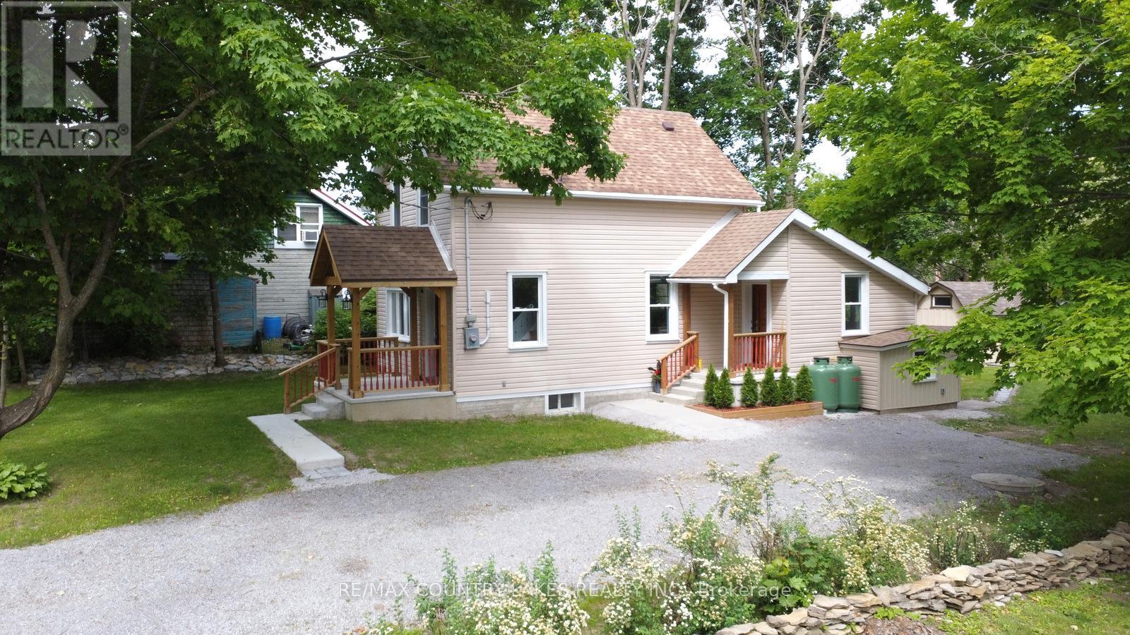 18 John Street, Kawartha Lakes, Ontario  K0M 2B0 - Photo 26 - X12223265