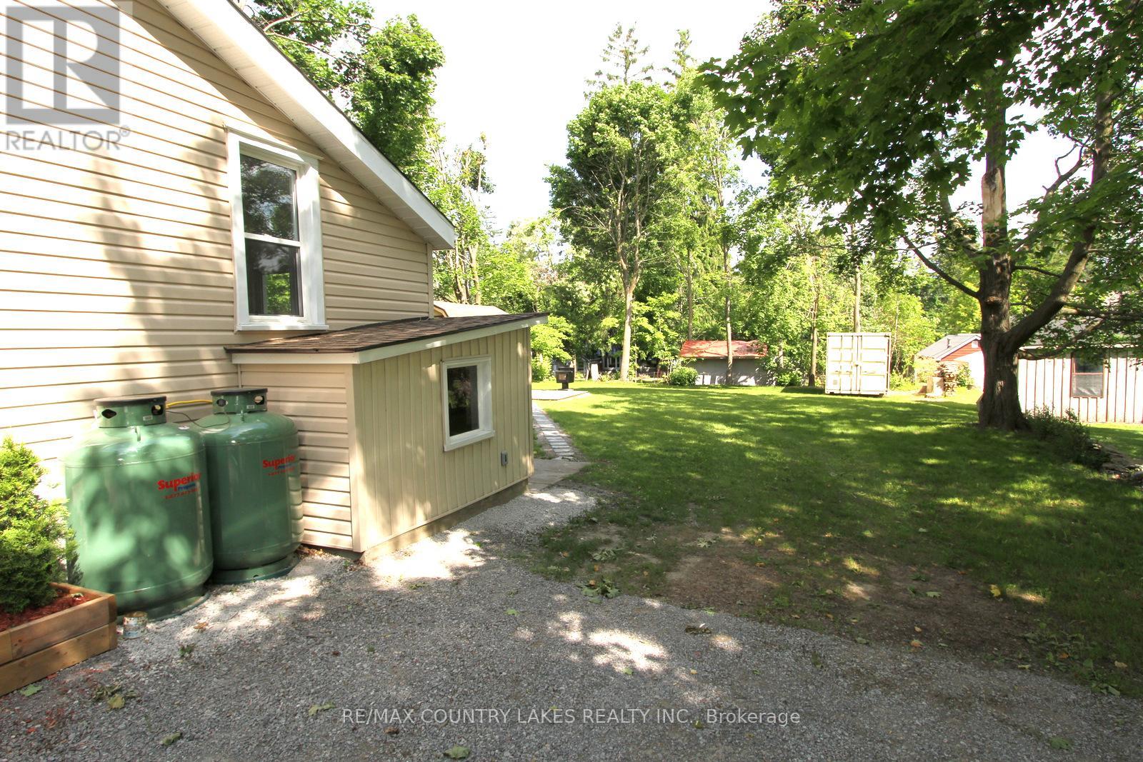 18 John Street, Kawartha Lakes, Ontario  K0M 2B0 - Photo 3 - X12223265
