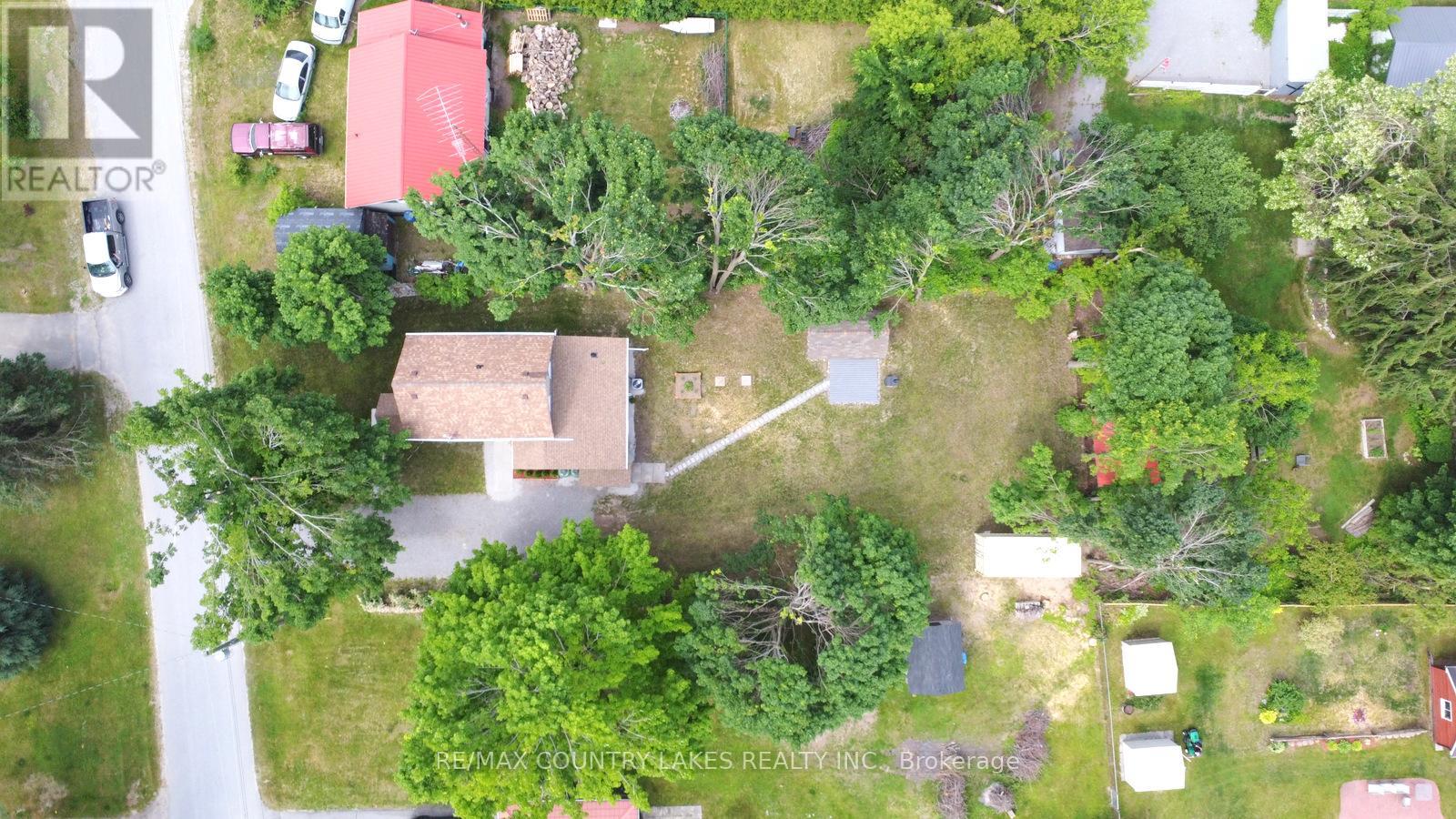 18 John Street, Kawartha Lakes, Ontario  K0M 2B0 - Photo 35 - X12223265