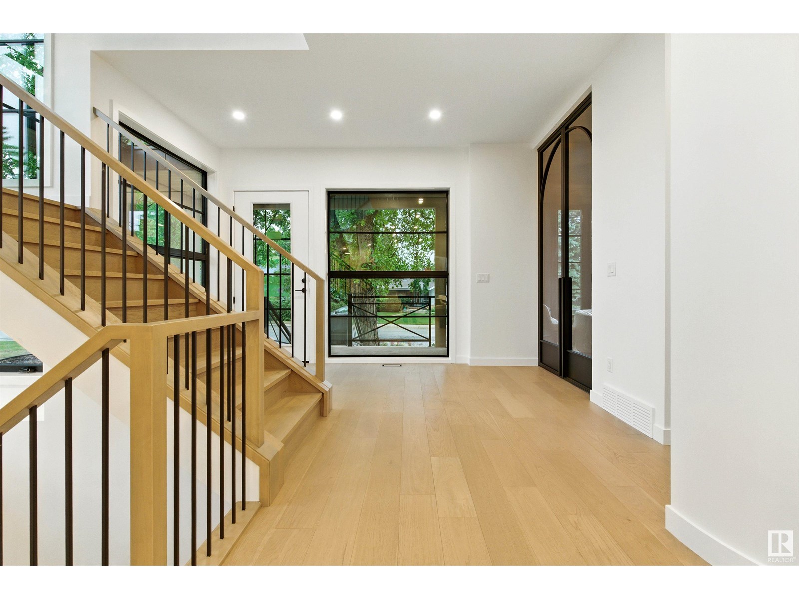 Property at 13804 85 AV NW image 3