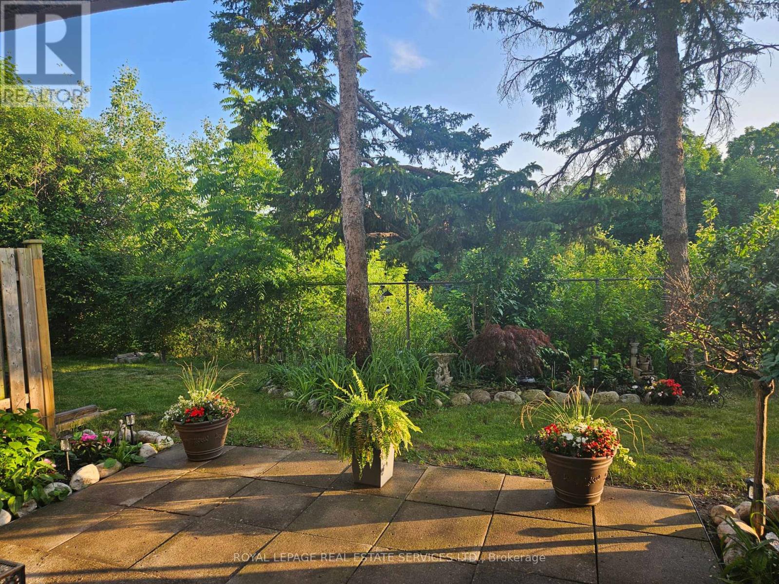 Property at 5 - 1008 FALGARWOOD DRIVE image 1
