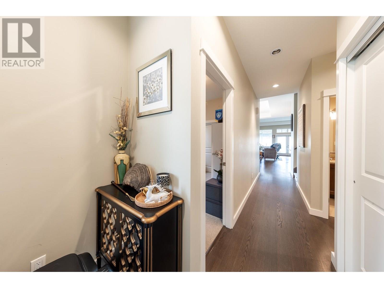 Property at 4988 WILLOW SPRINGS AVENUE image 4