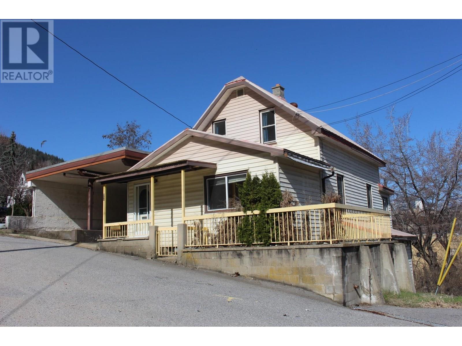 Property at 953 Aspen Street image 1