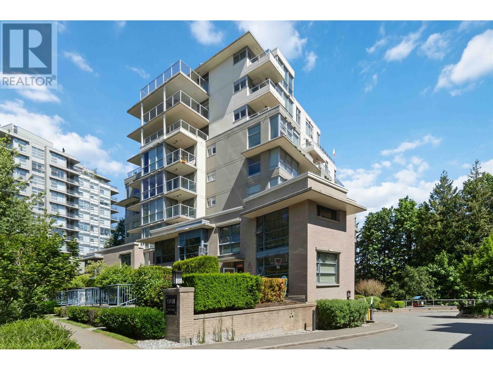 502 9232 UNIVERSITY CRESCENT, burnaby, British Columbia V5A0A3