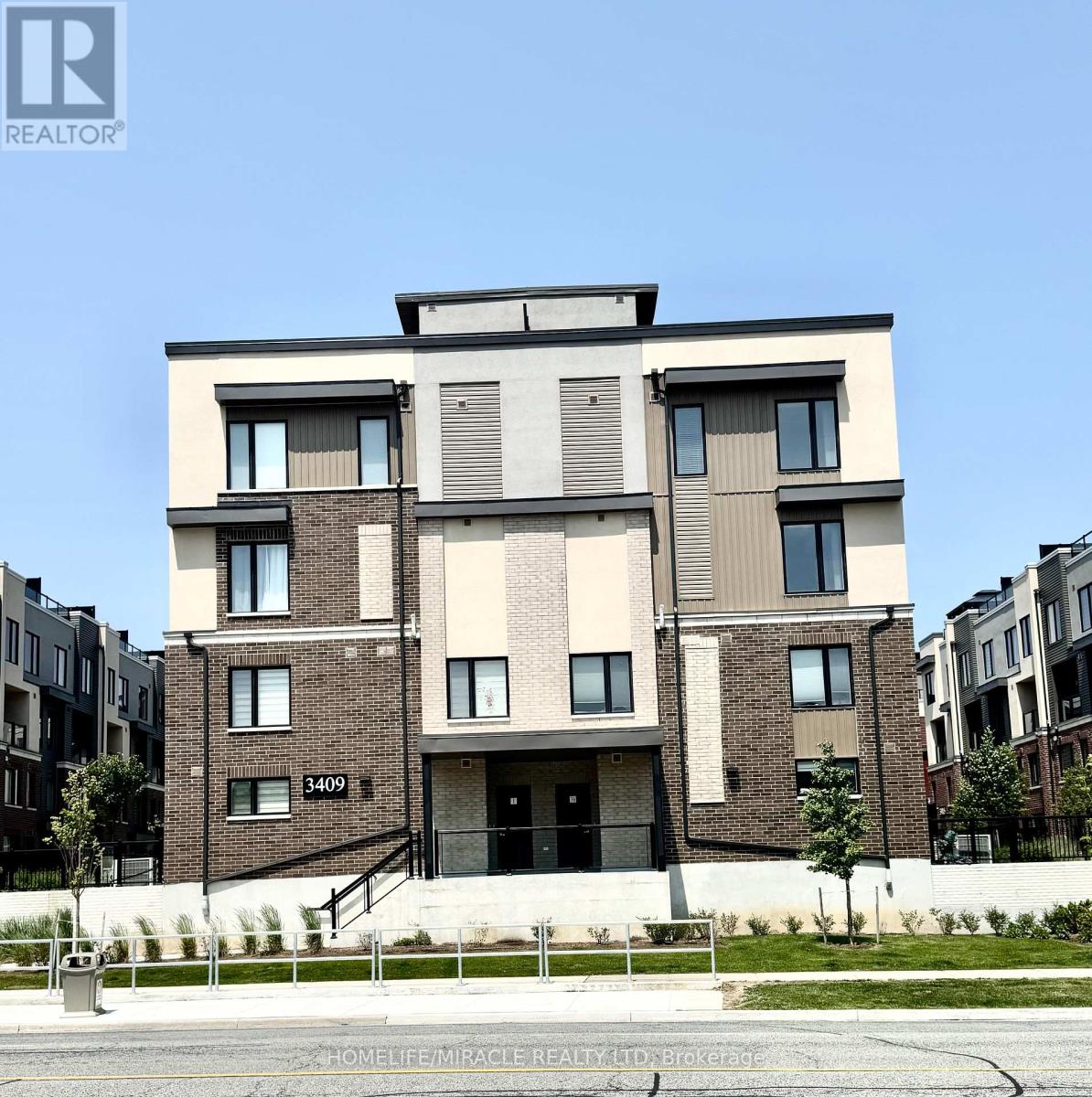 Property at 36 - 3409 RIDGEWAY DRIVE image 1