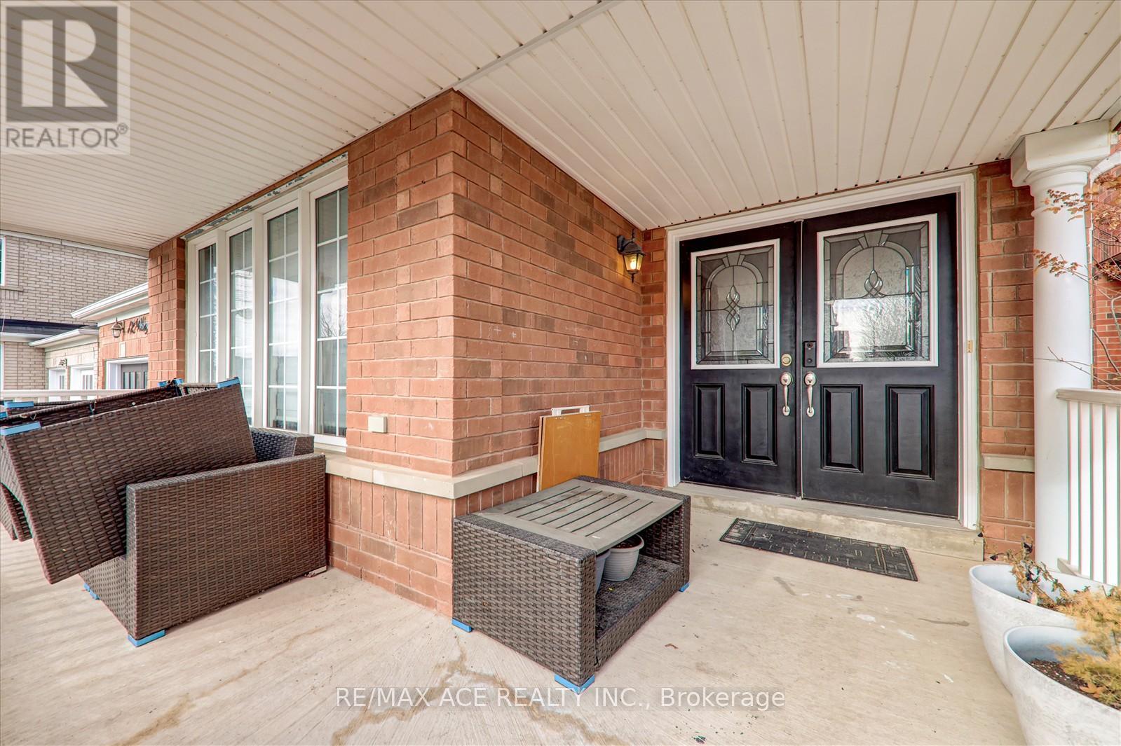 Property at 82 WARNFORD CIRCLE image 5