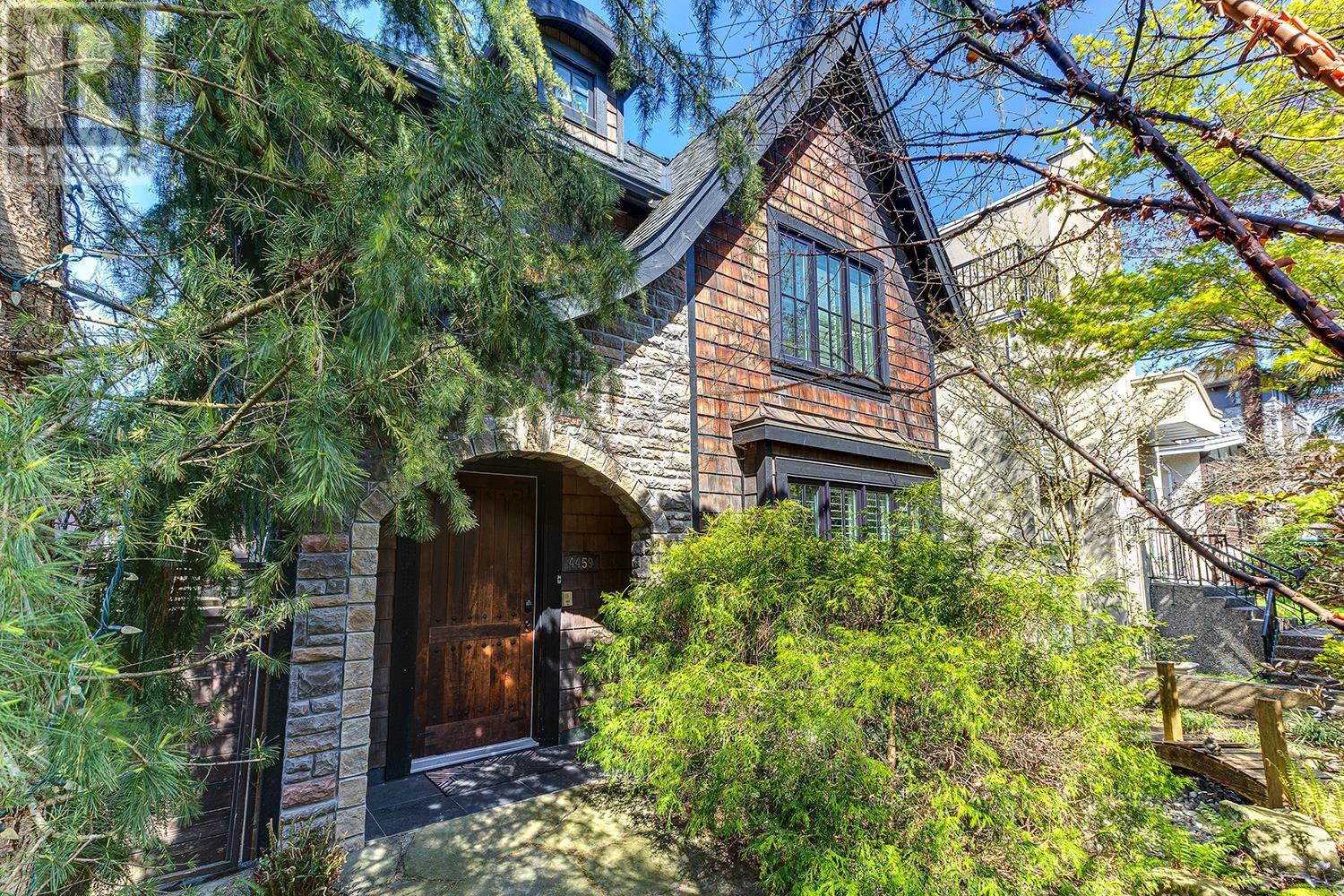 4459 W 5TH AVENUE, vancouver, British Columbia V6R1S4