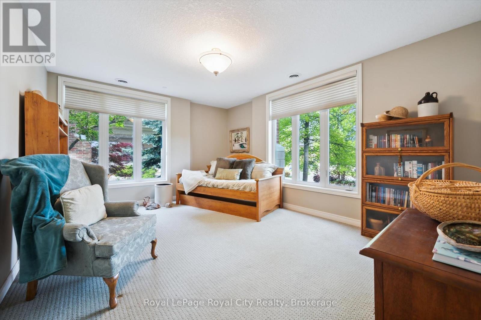 112 - 71 Bayberry Drive, Guelph (Village By The Arboretum), Ontario  N1G 5K9 - Photo 45 - X12224982