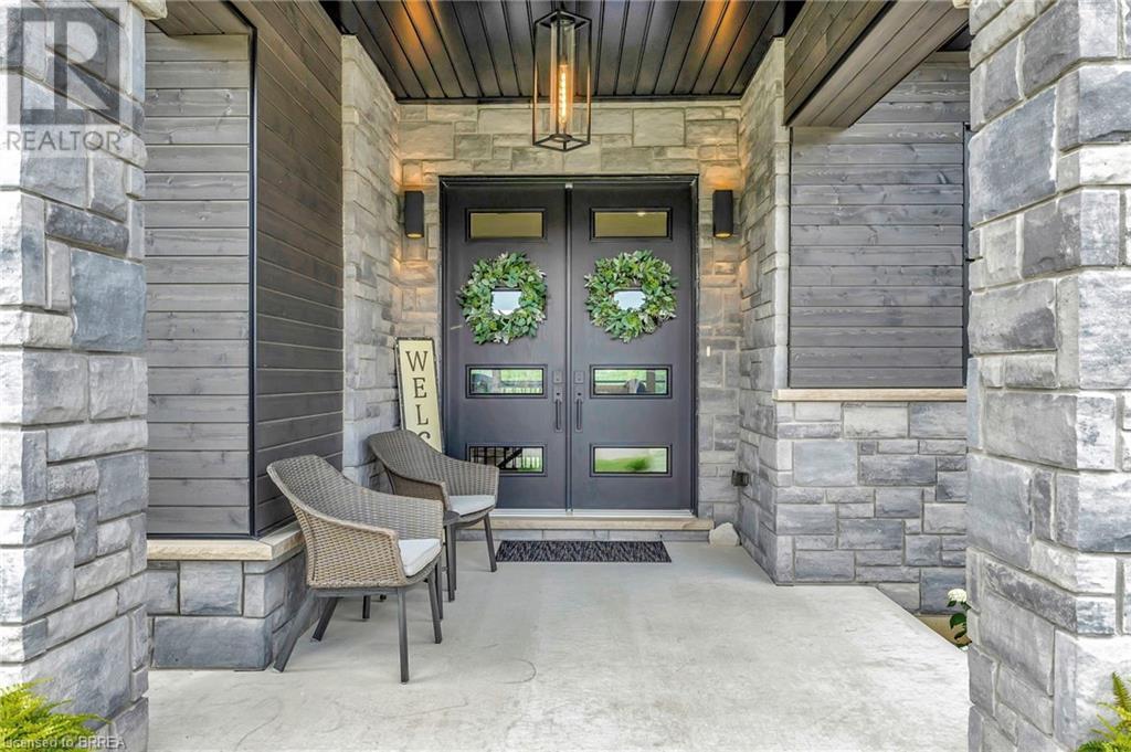 Property at 14 HUDSON Drive image 4