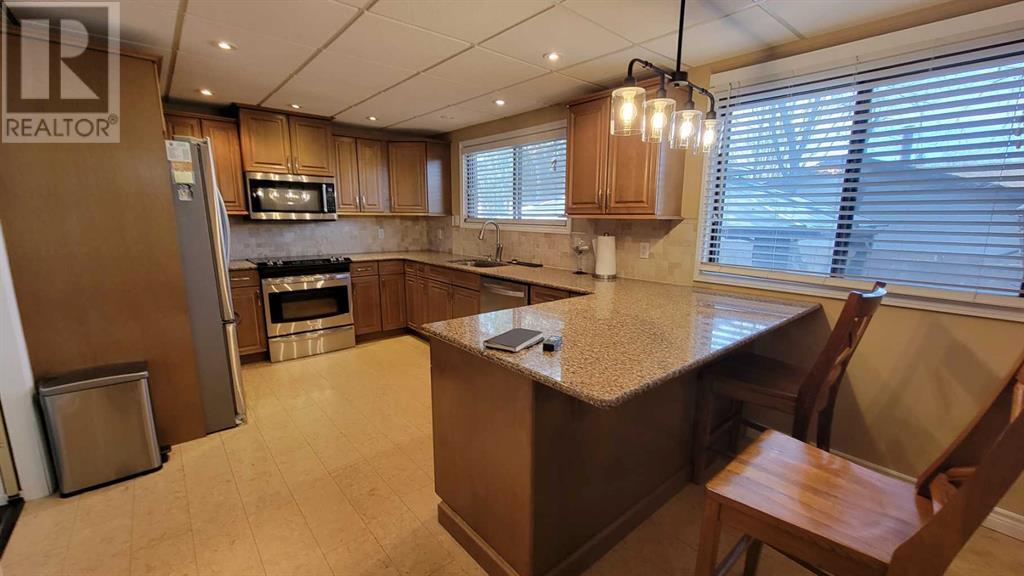 Property at 1410 53 Street image 2