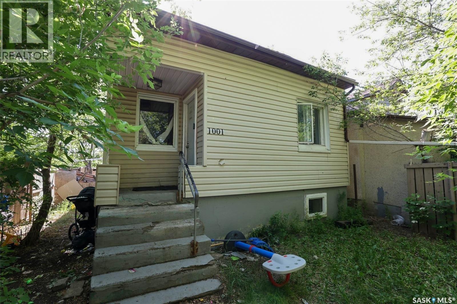 1001 Robinson STREET, regina, Saskatchewan