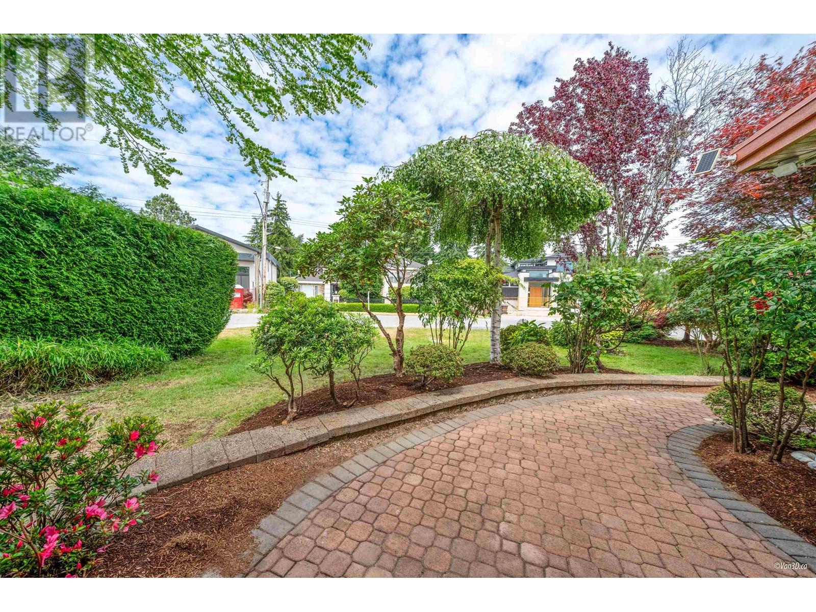 8200 Bowcock Road, Richmond, British Columbia  V6Y 1C2 - Photo 34 - R3016162