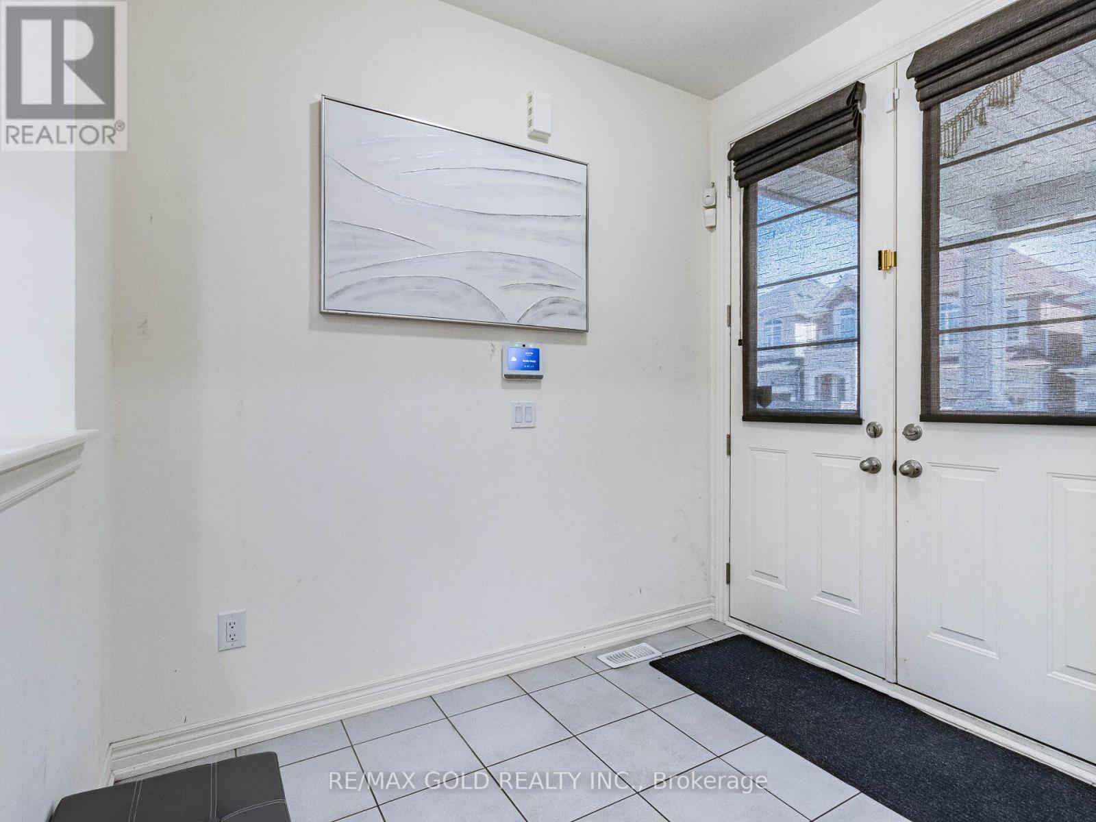 Property at 11 ELVERTON CRESCENT image 3