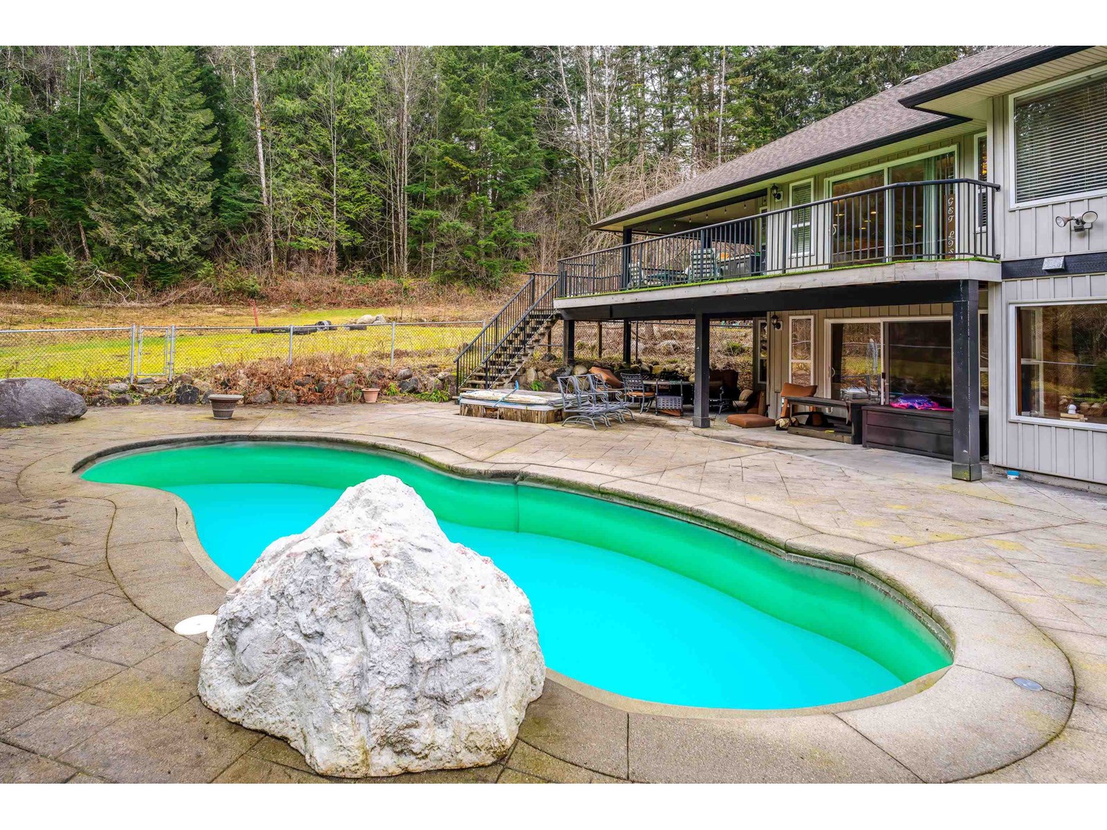 Property at 12236 POWELL STREET image 4
