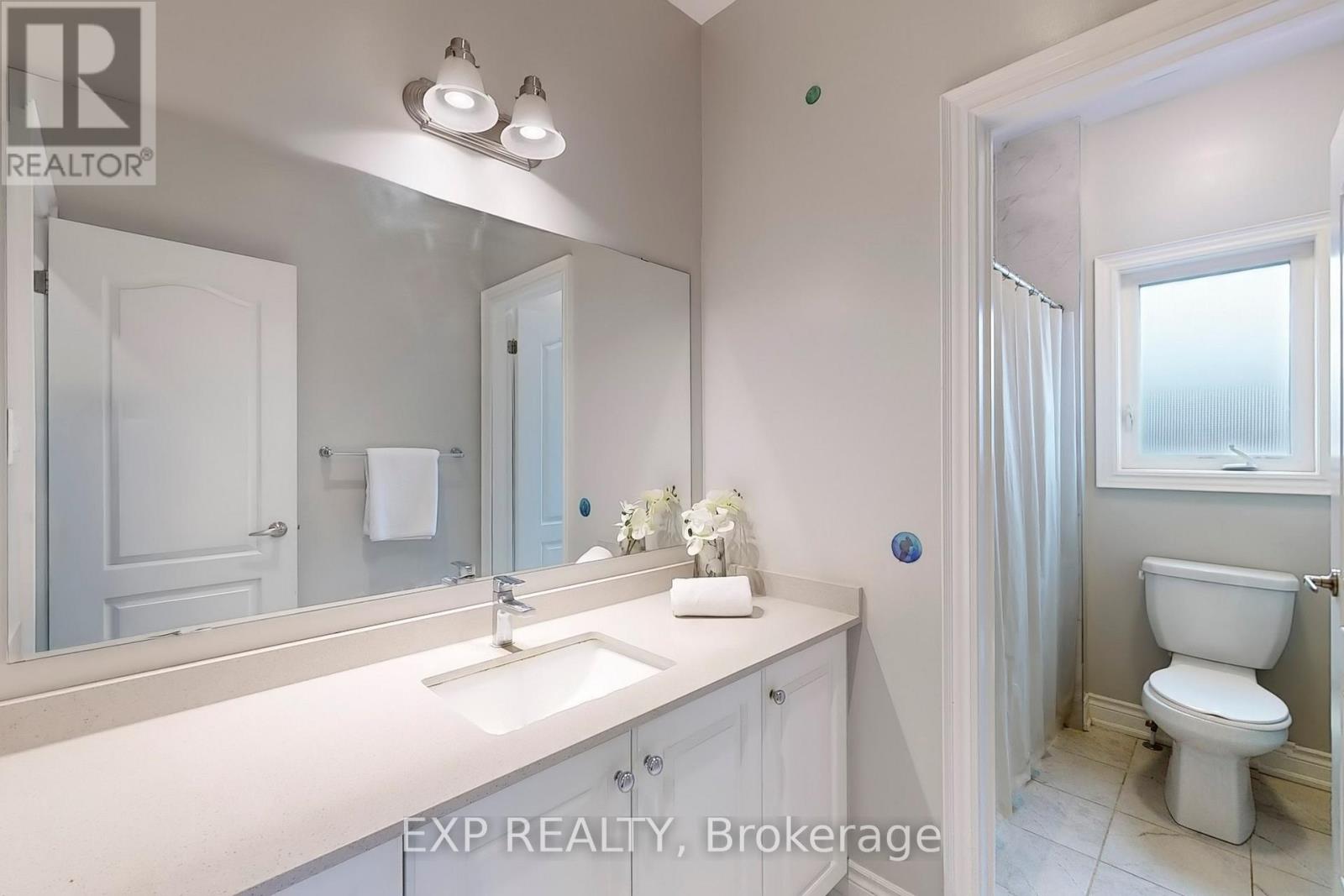 50 Sharonview Crescent, East Gwillimbury (Sharon), Ontario  L0G 1V0 - Photo 35 - N12225014